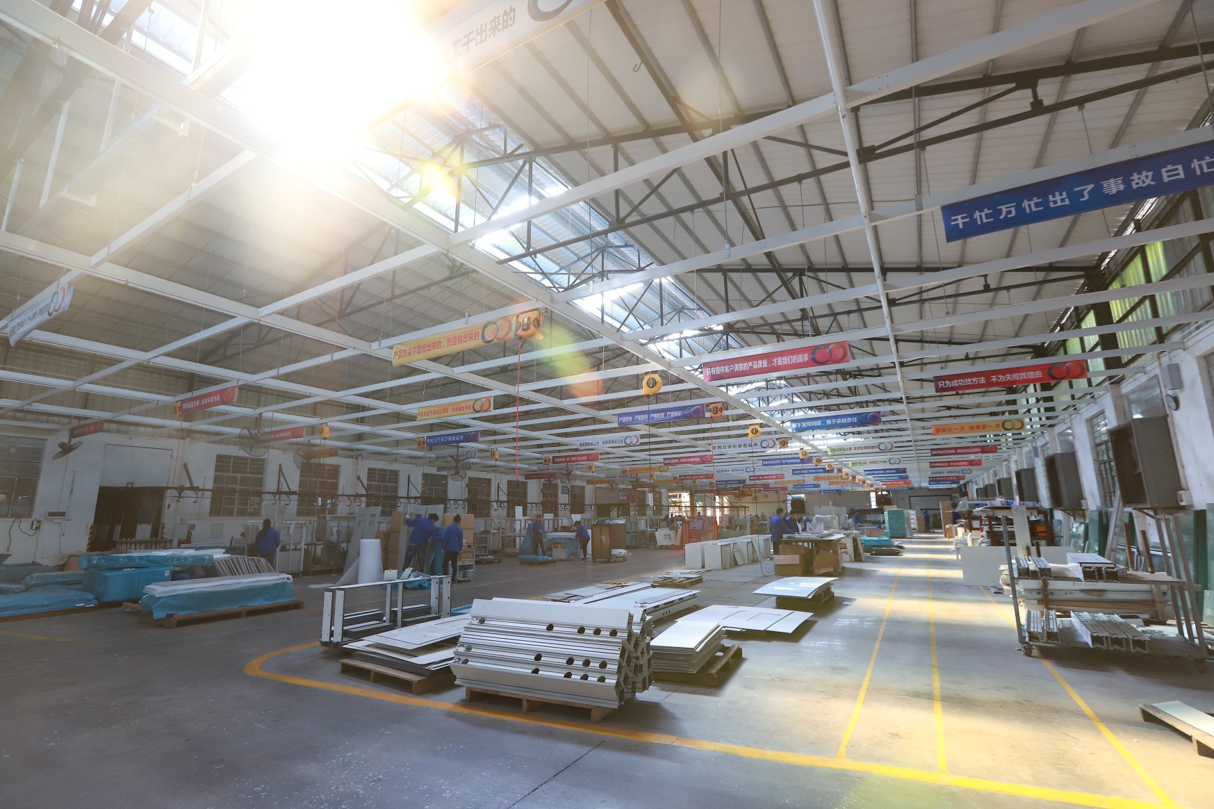 實(shí)驗(yàn)臺組裝車間